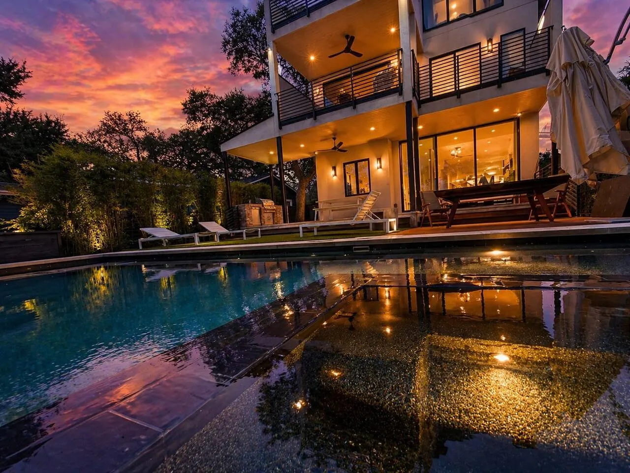 New Build | Downtown Views, Pool, Spa & Walkable