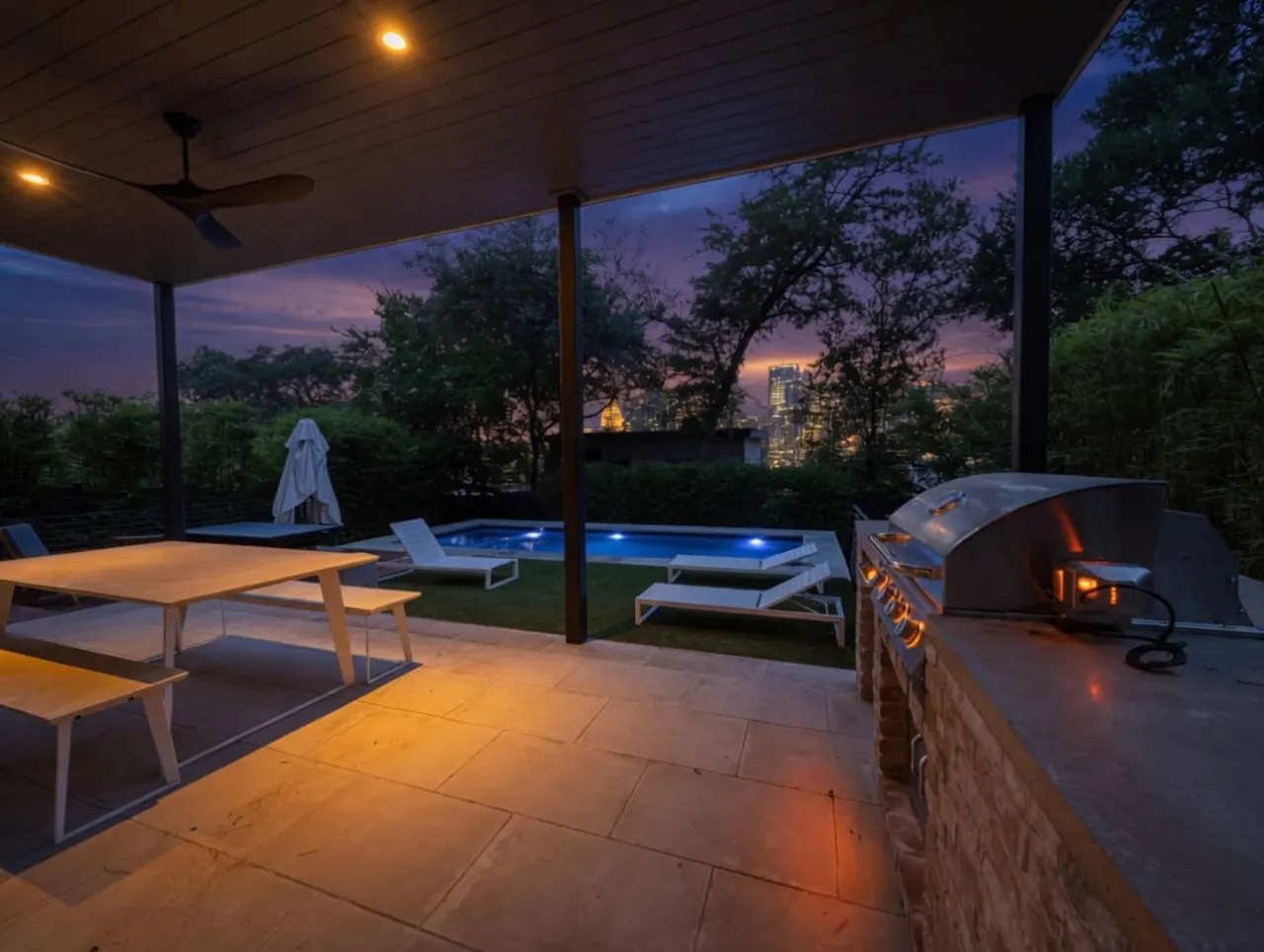 New Build Downtown Views, Pool, Spa & Walkable 14
