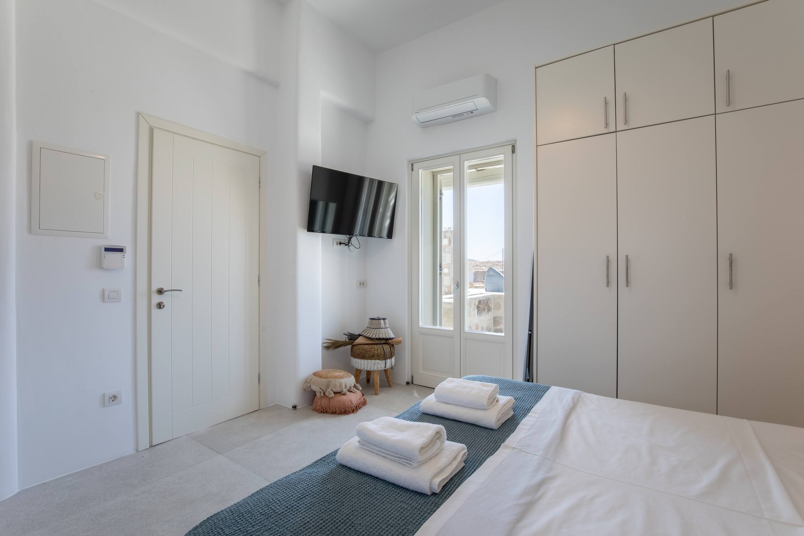 Ventus Studios Ground Floor w shared pool 7
