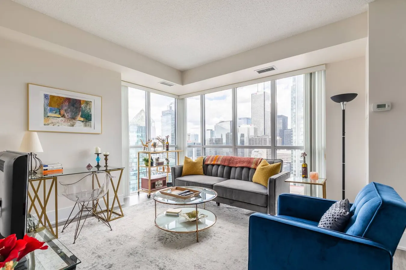 Luxury 1BR Executive Condo Panoramic City Views 1