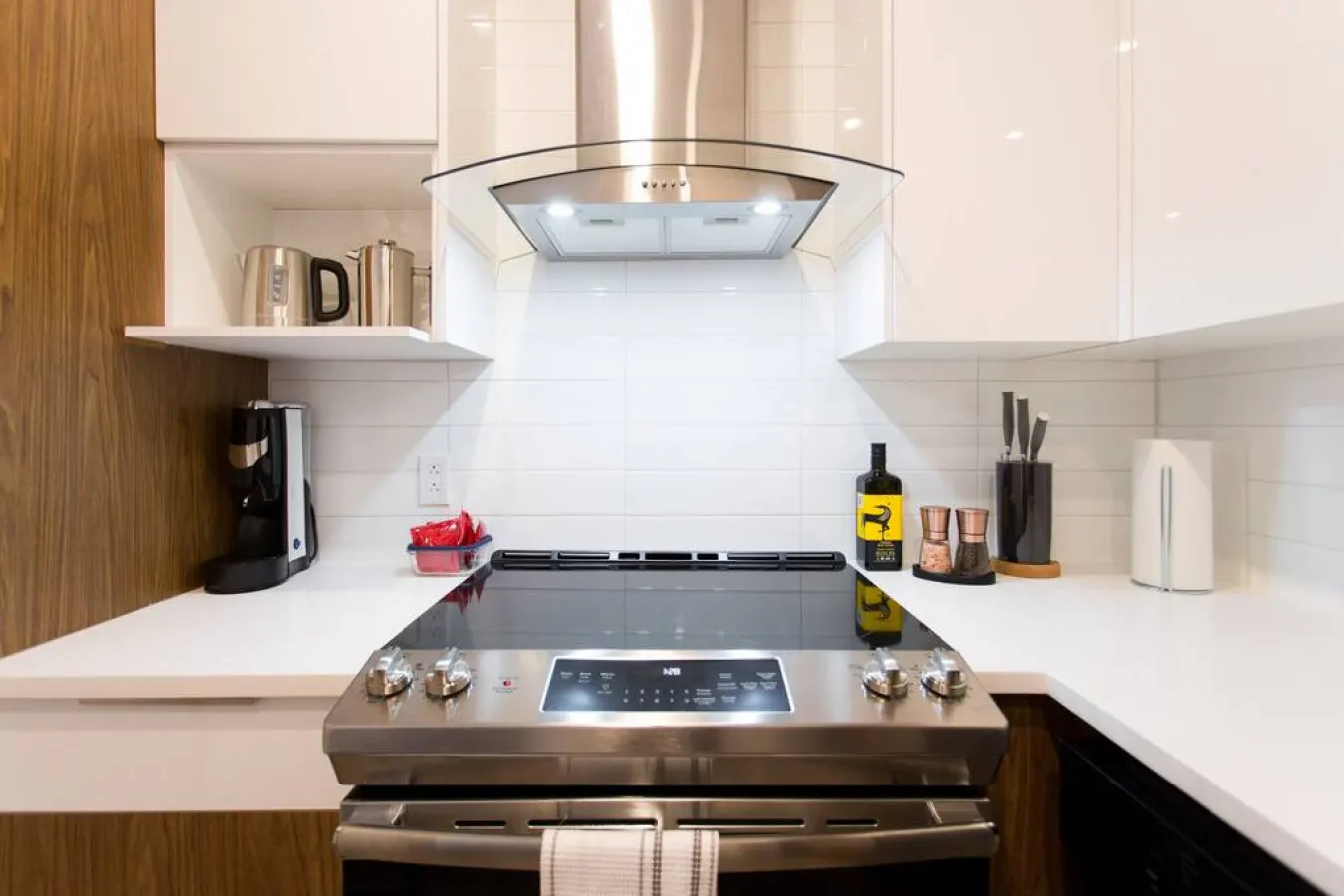 Mile End - Live Like a Local in this Superb Loft - Unit 203 17