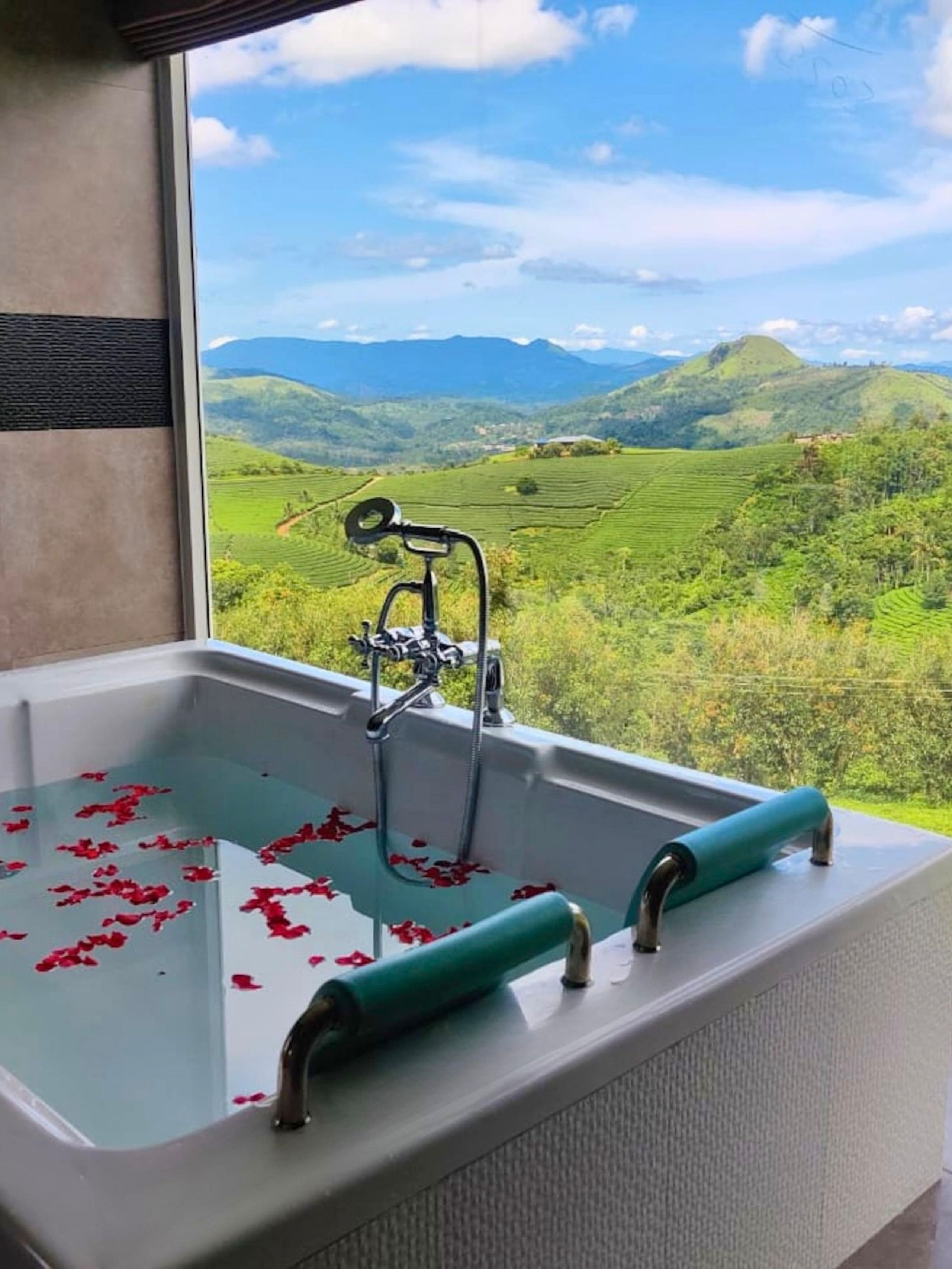 The Highlander - Private Tea Bungalow 35
