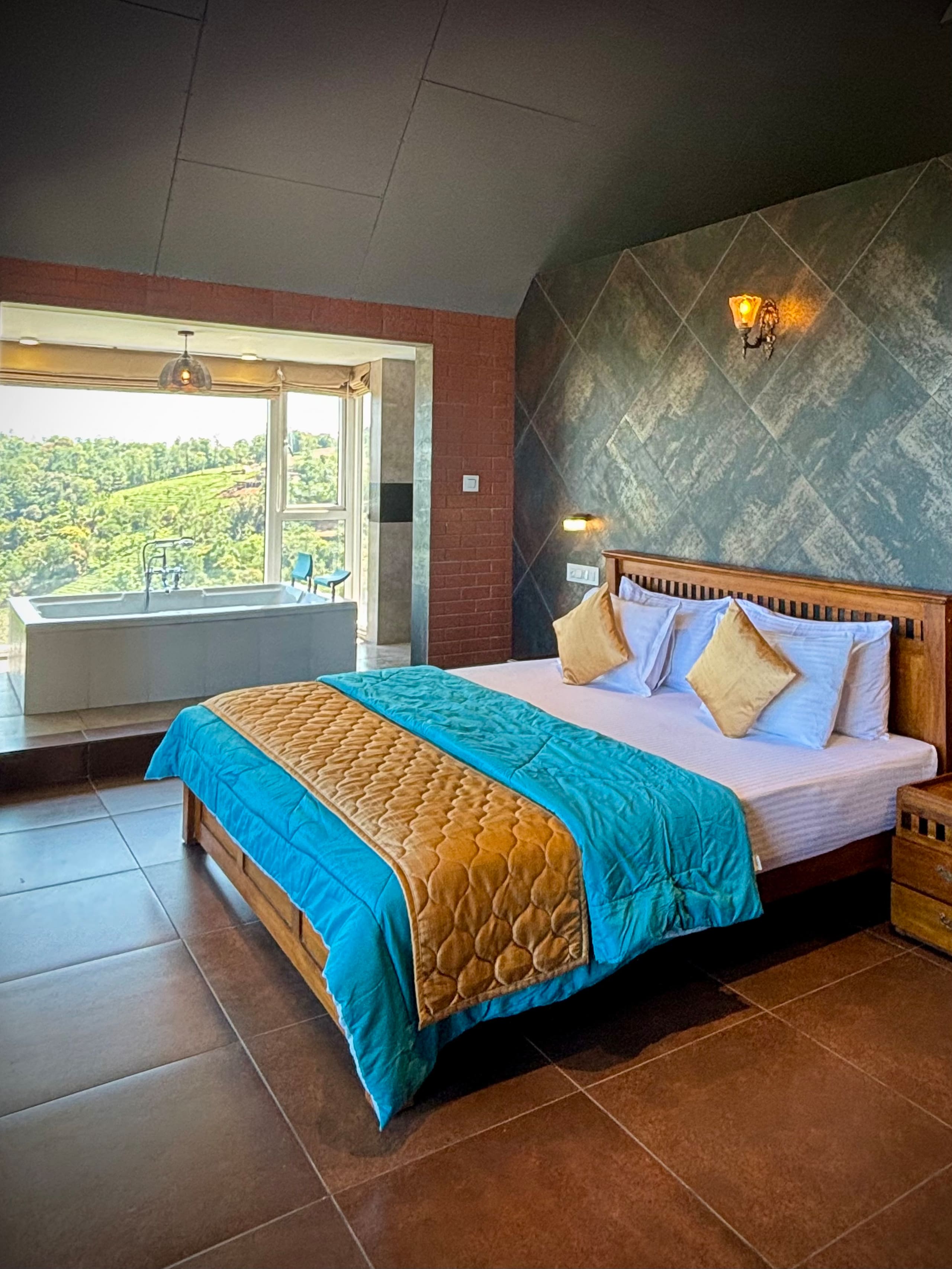 The Highlander - Private Tea Bungalow 4