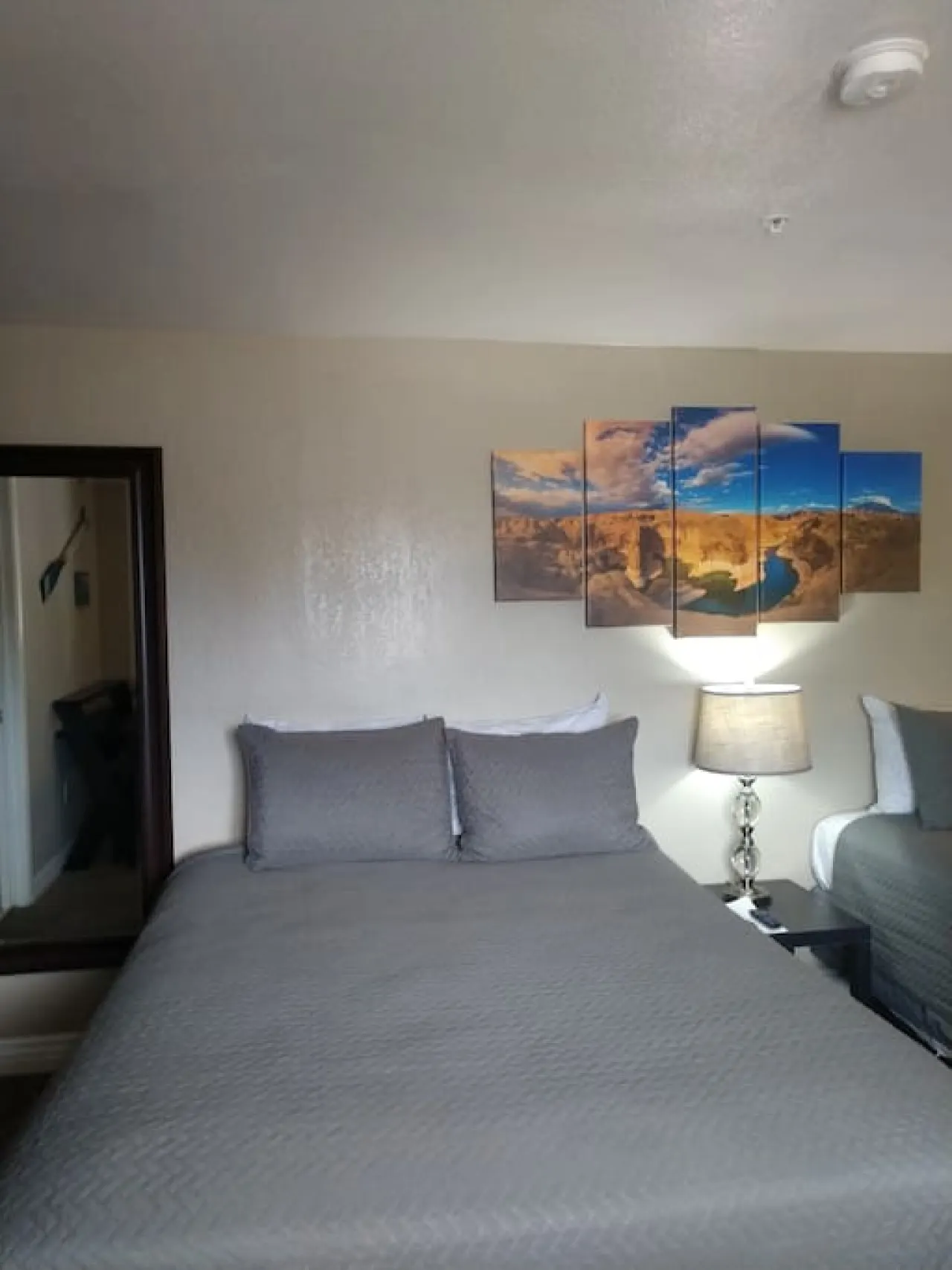 The Dam Motel #6