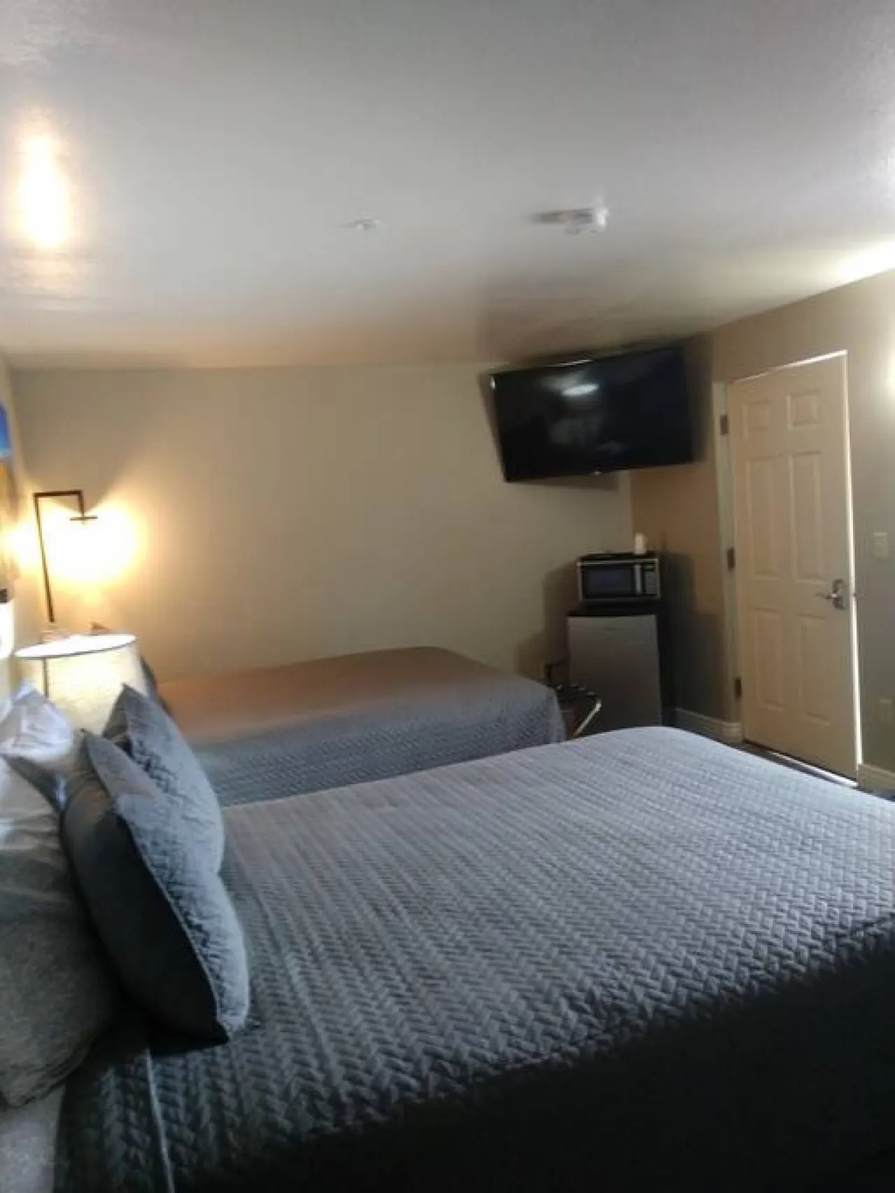 The Dam Motel #6 3