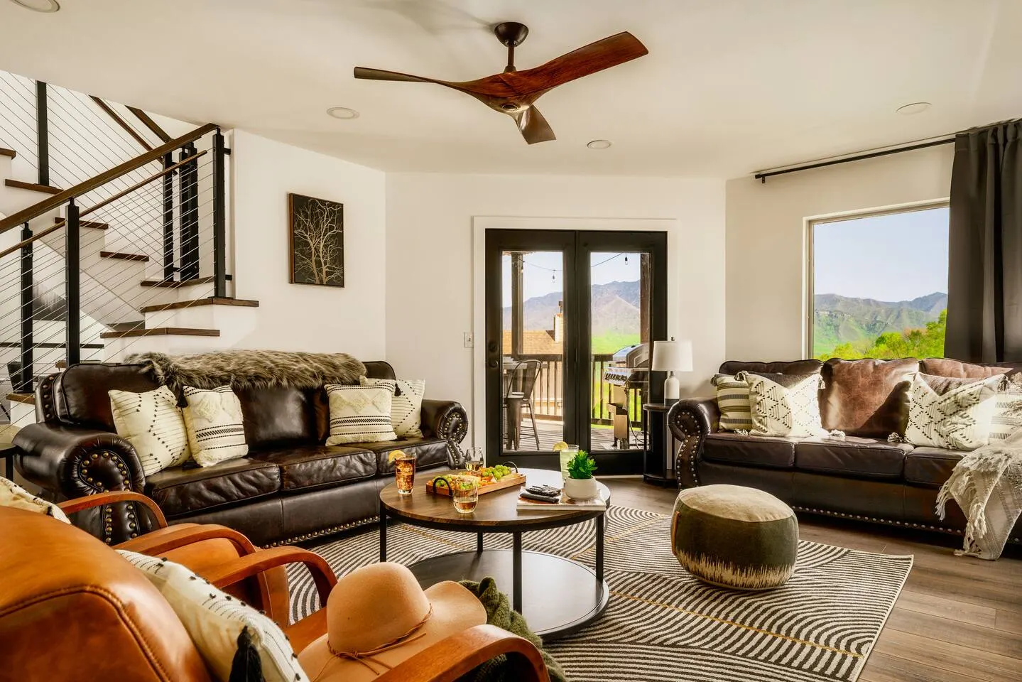 Unbeatable Smoky View Jacuzzi Gameroom Firepits 11