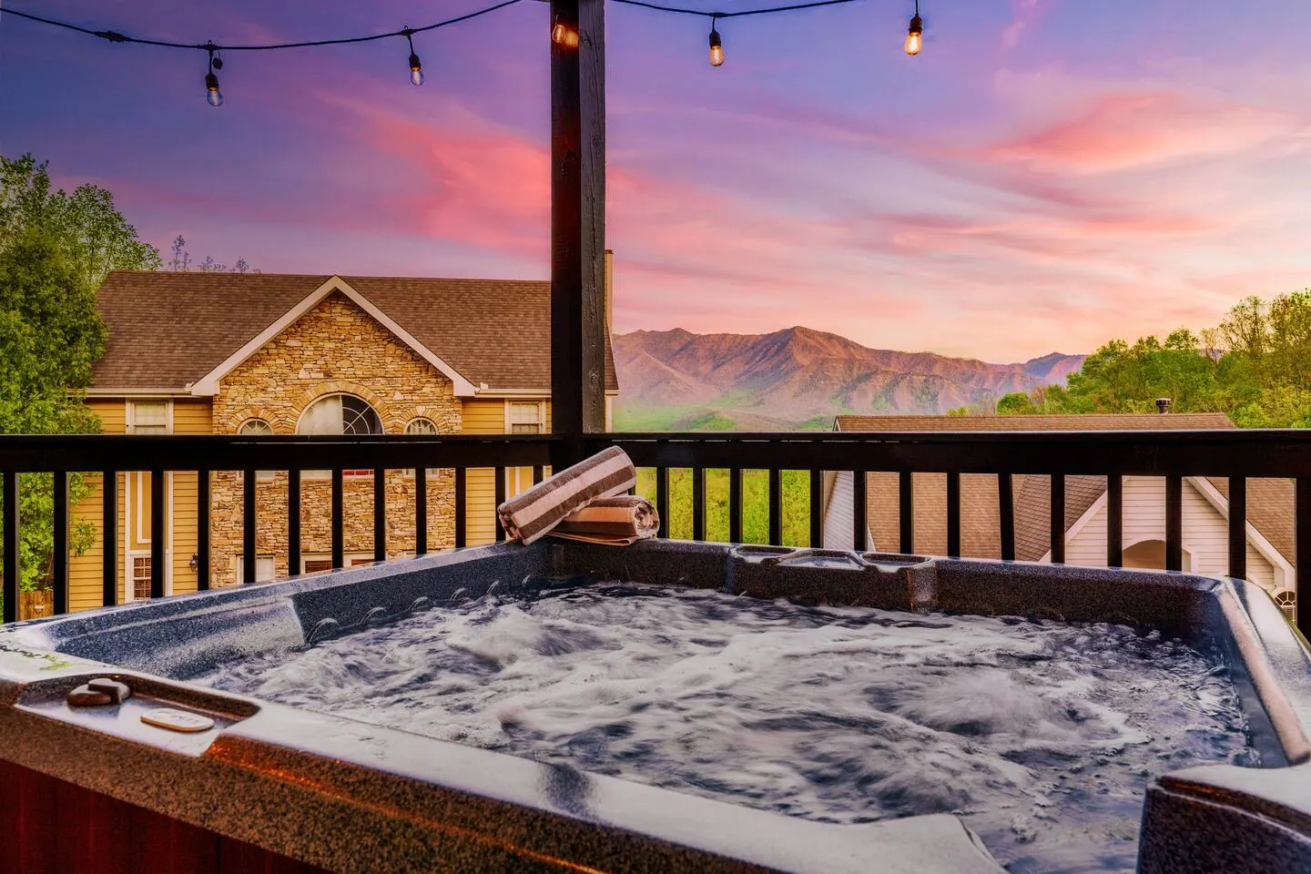 Unbeatable Smoky View| Jacuzzi| Gameroom| Firepits — foto 3
