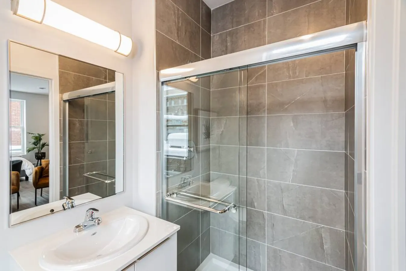 Plateau - Amazing New Apartment Close to Mount Royal - Unit 9 12