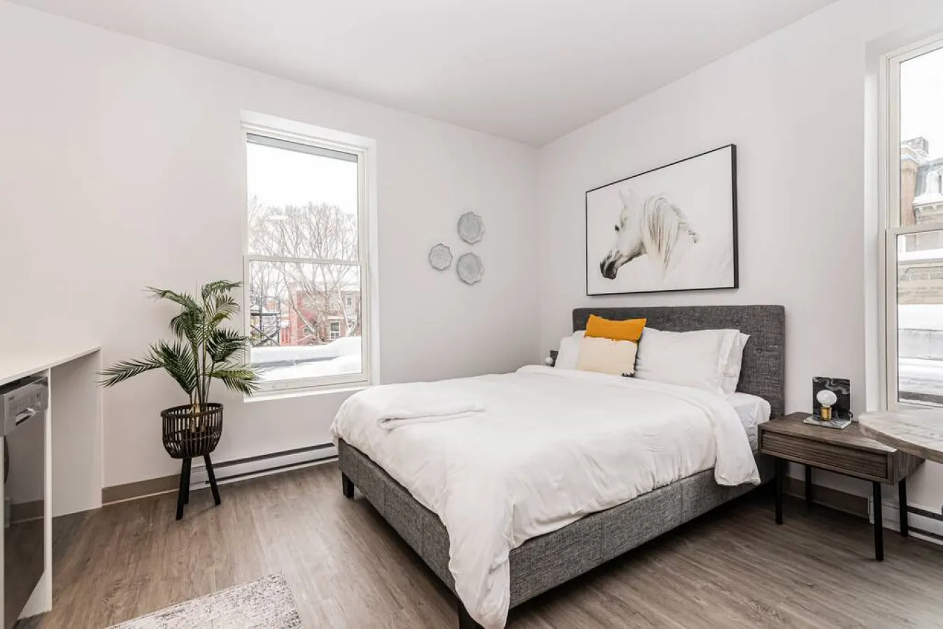 Plateau - Amazing New Apartment Close to Mount Royal - Unit 9 5