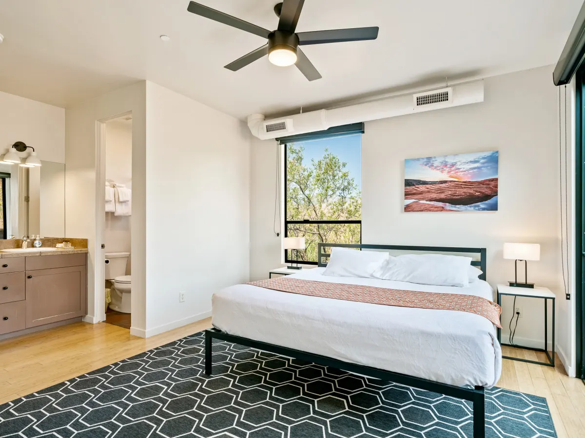 The Crescent Moon Suite 13