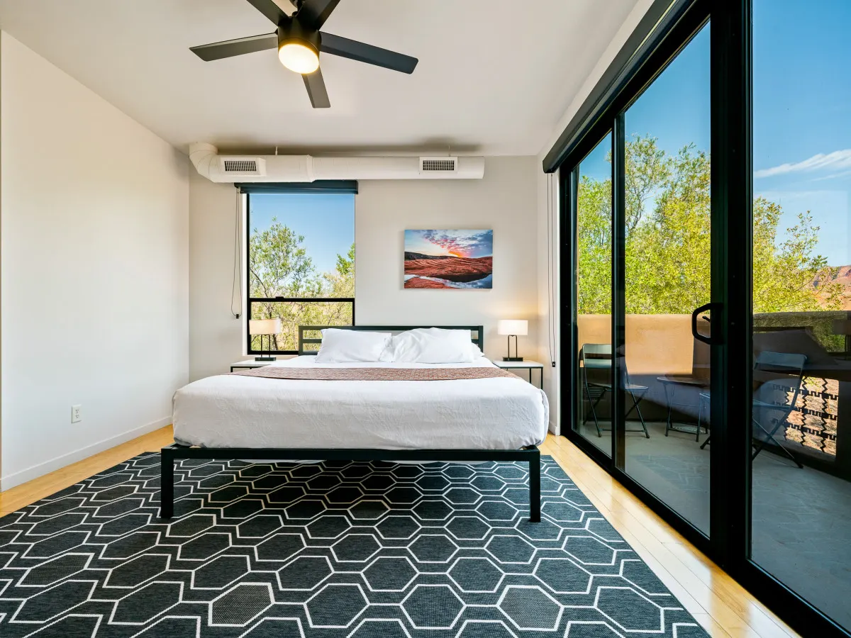 The Crescent Moon Suite 14