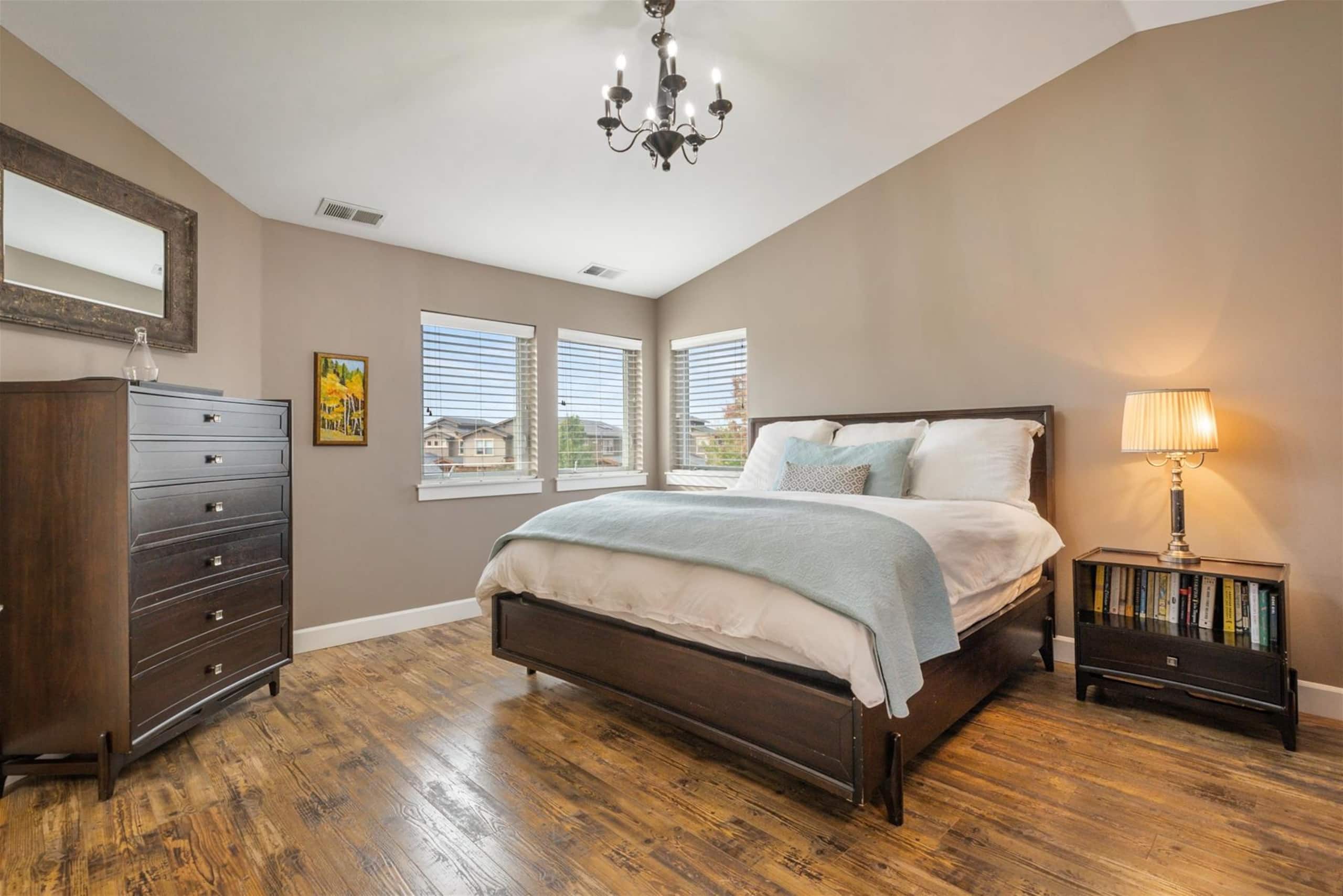 New! River District Stay | Hot Tub | Walk to shops 14