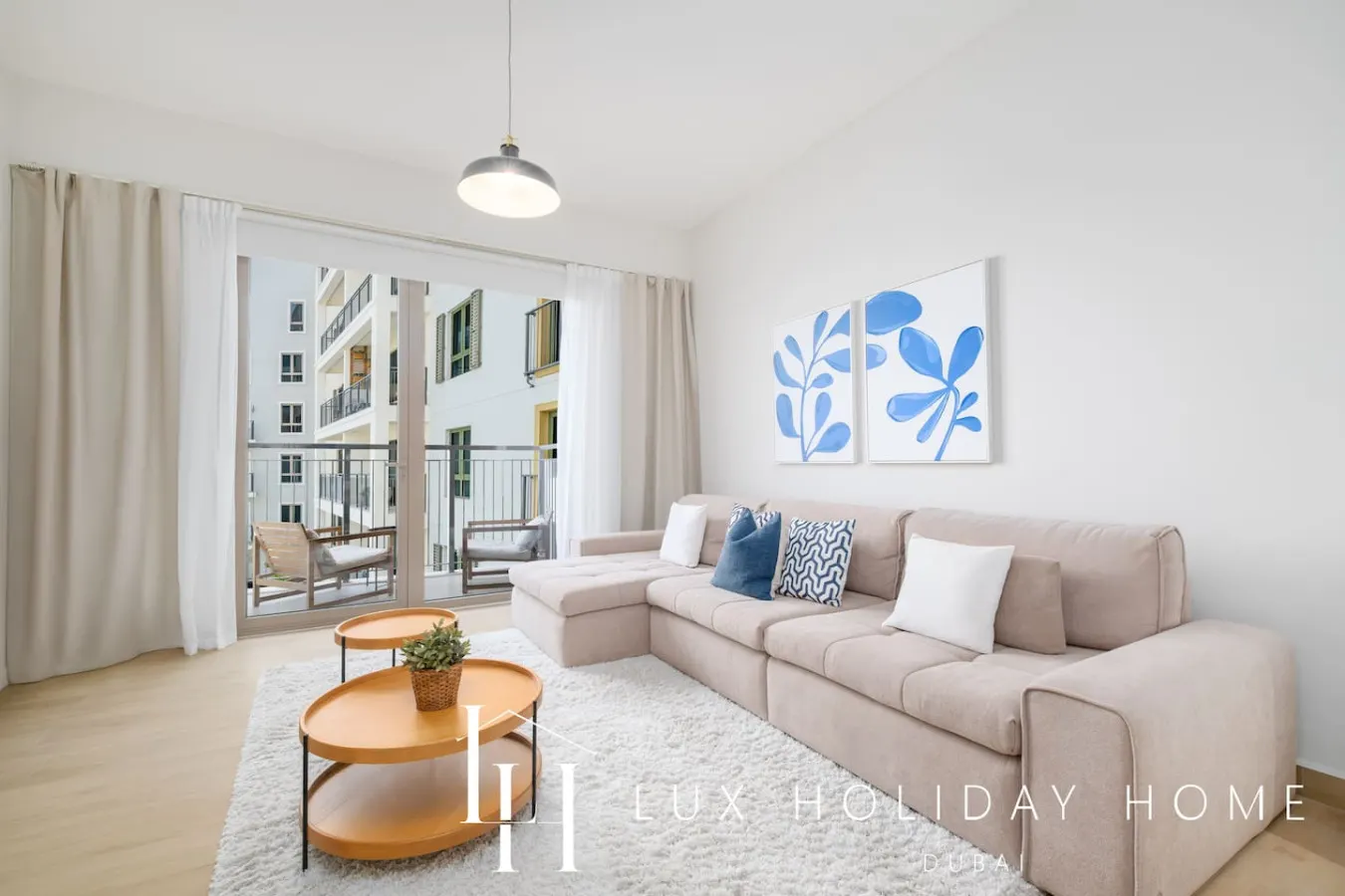 LUX The Le Pont Sea View Suite 11