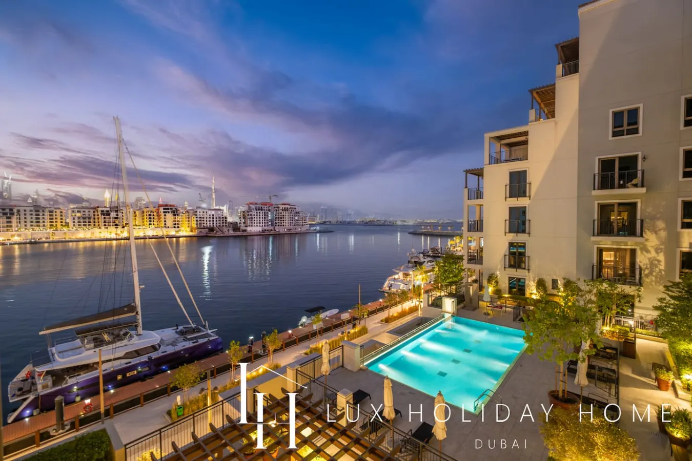 LUX The Le Pont Sea View Suite 14