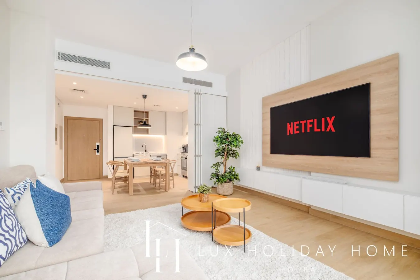 LUX The Le Pont Sea View Suite 7