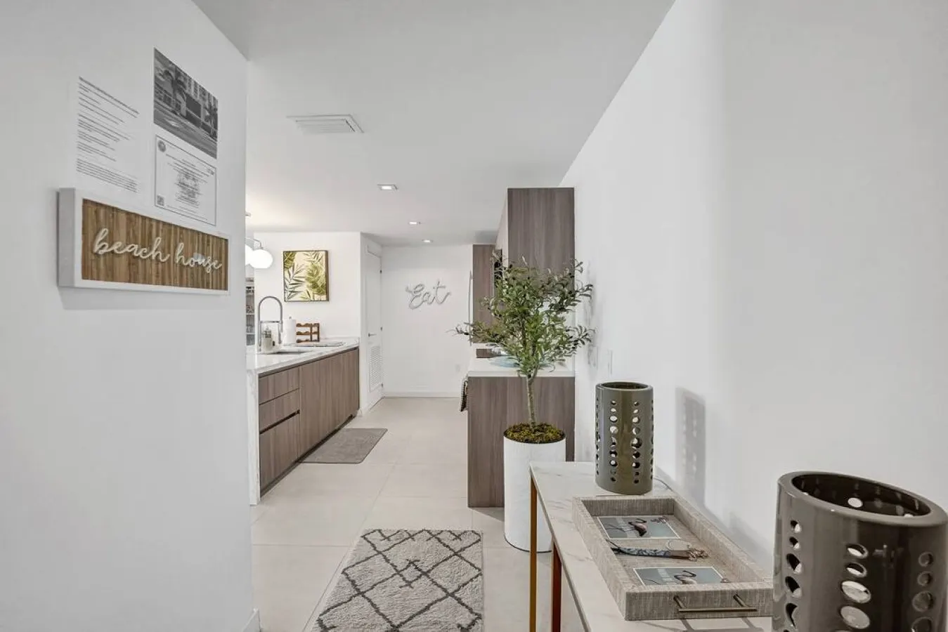 Monthly - Lux Condo - Huge Private Patio - Hotel Amenities 6