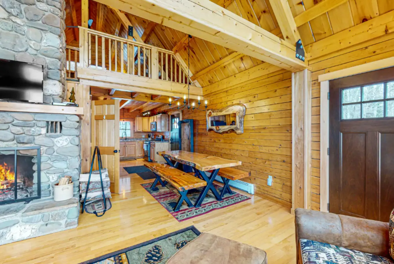 *Lake/Mtn View*Hot Tub*Fireplace*Game Room* 13