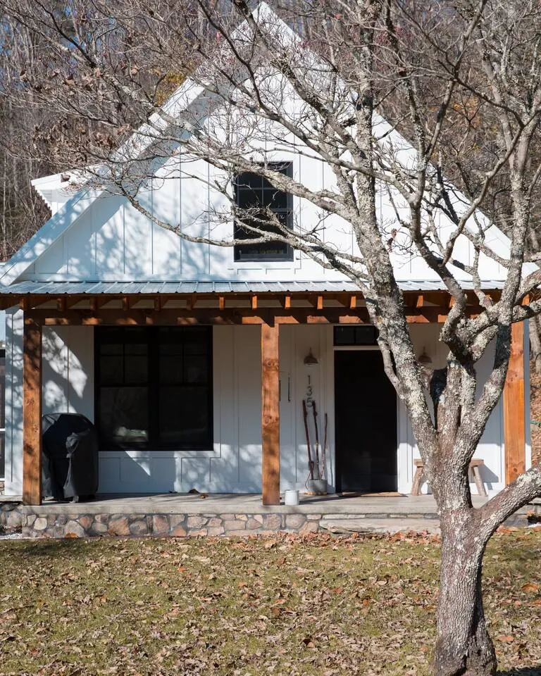Dogtrot in Dennis Cove 2