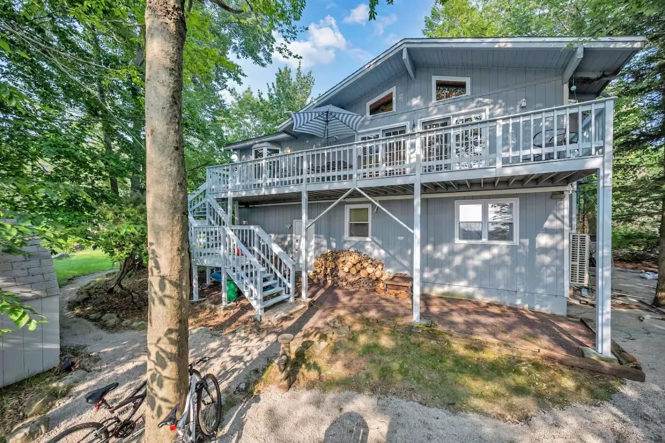 Pocono Lake Therapy House Kayaks and Sunset View 4