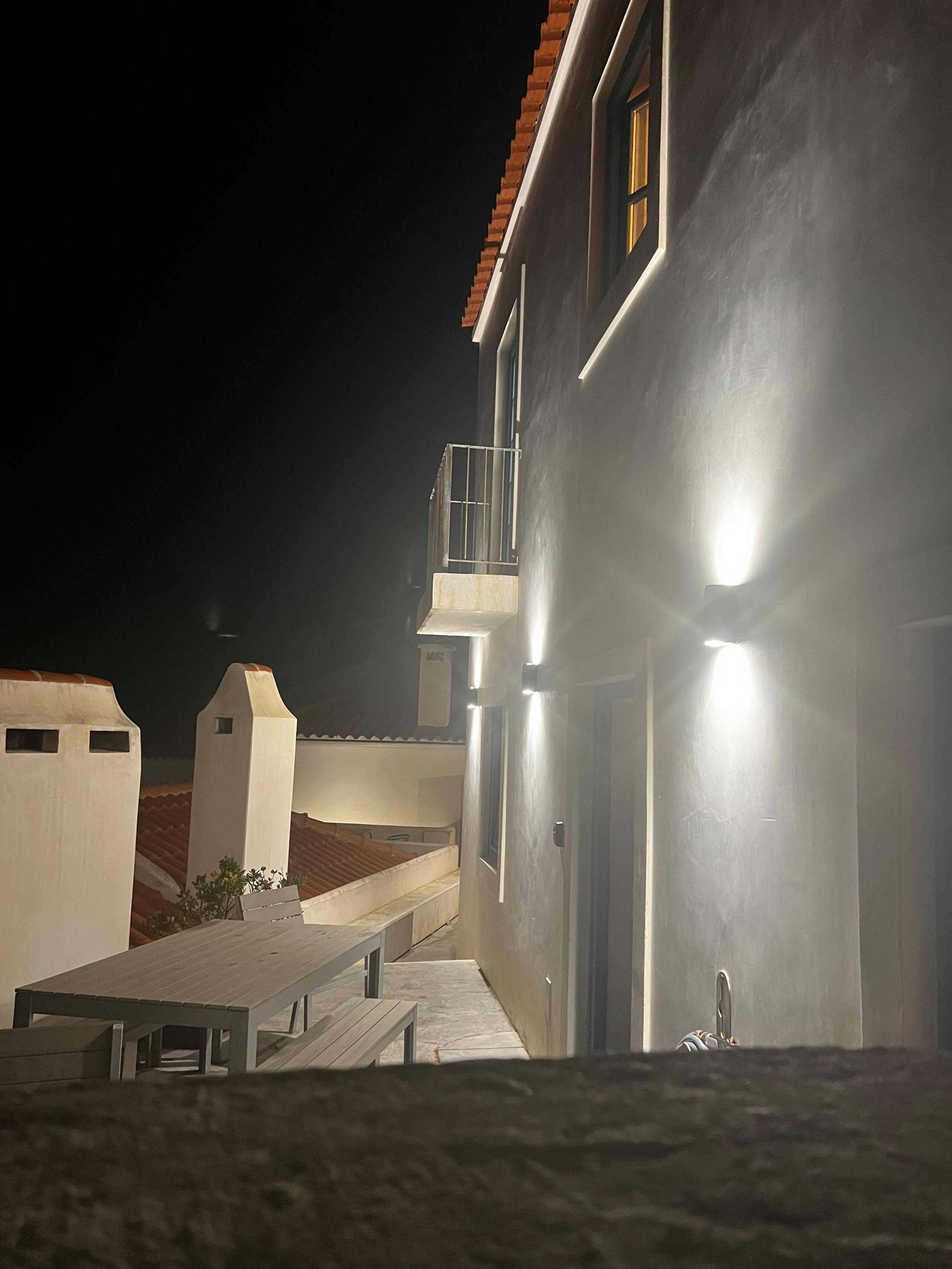 Life is better with a beachfront - Azenhas do Mar — photo 5