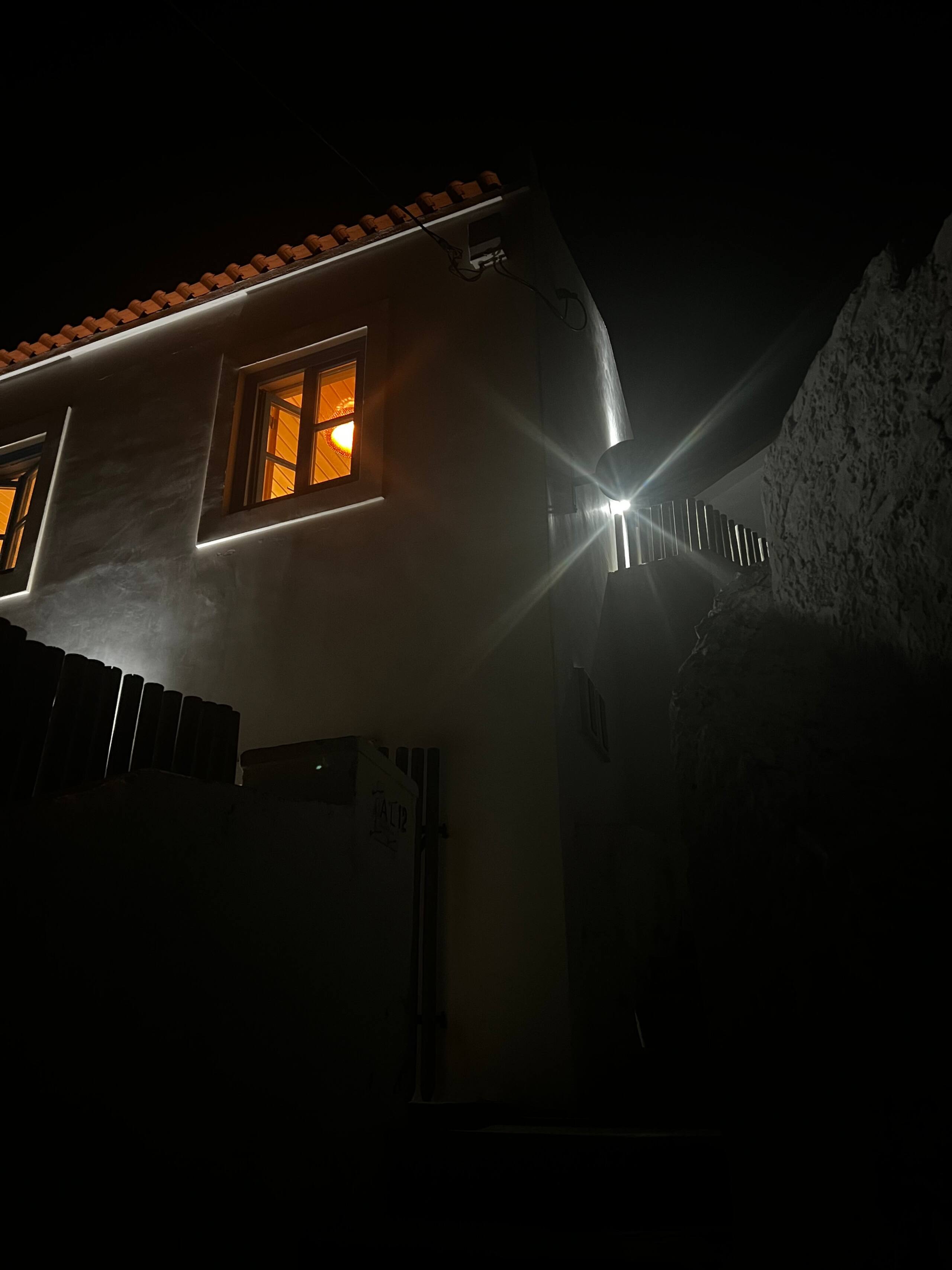 Life is better with a beachfront - Azenhas do Mar — photo 3