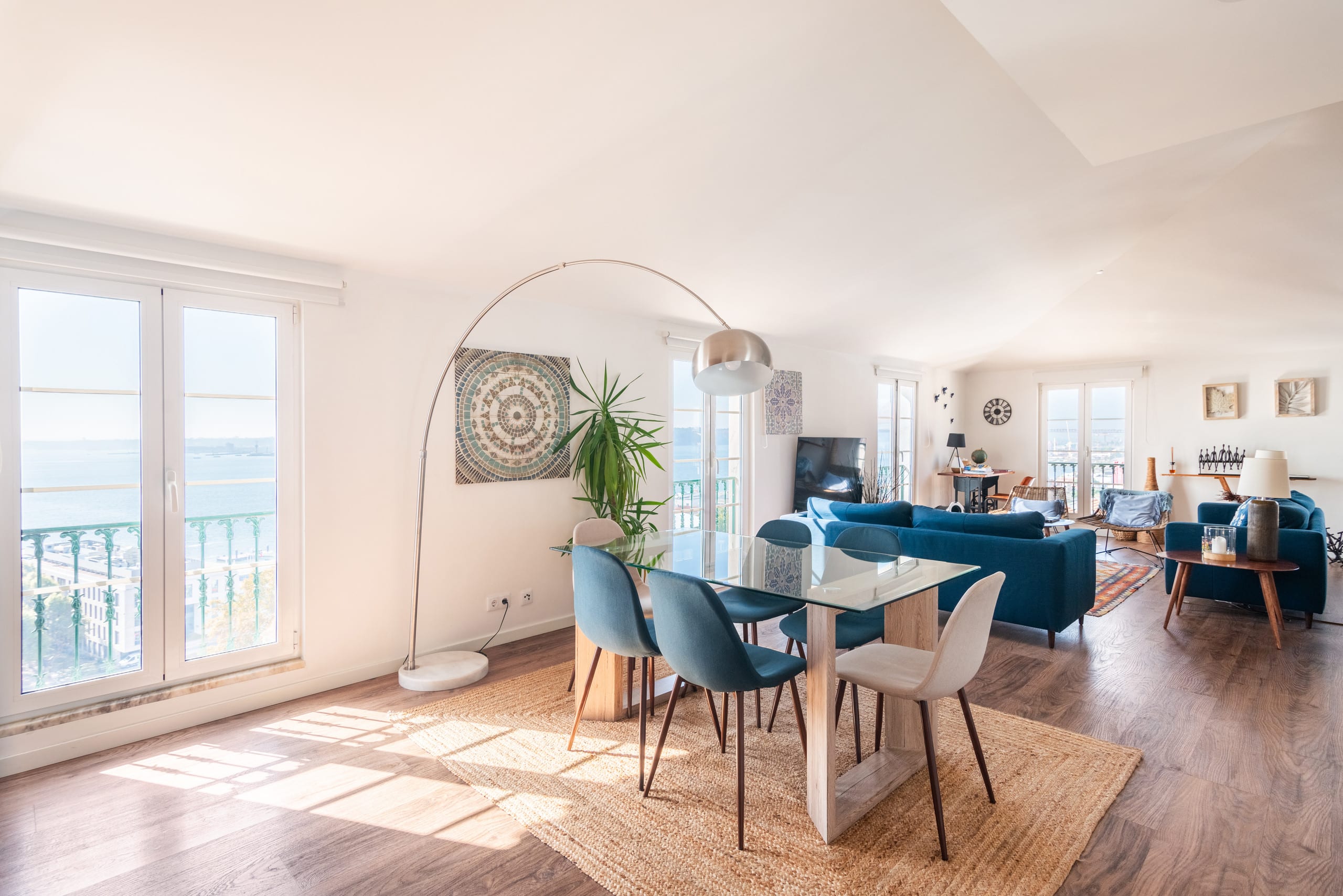 Elegant Chiado Rooftop Tagus View 3BR AC 16