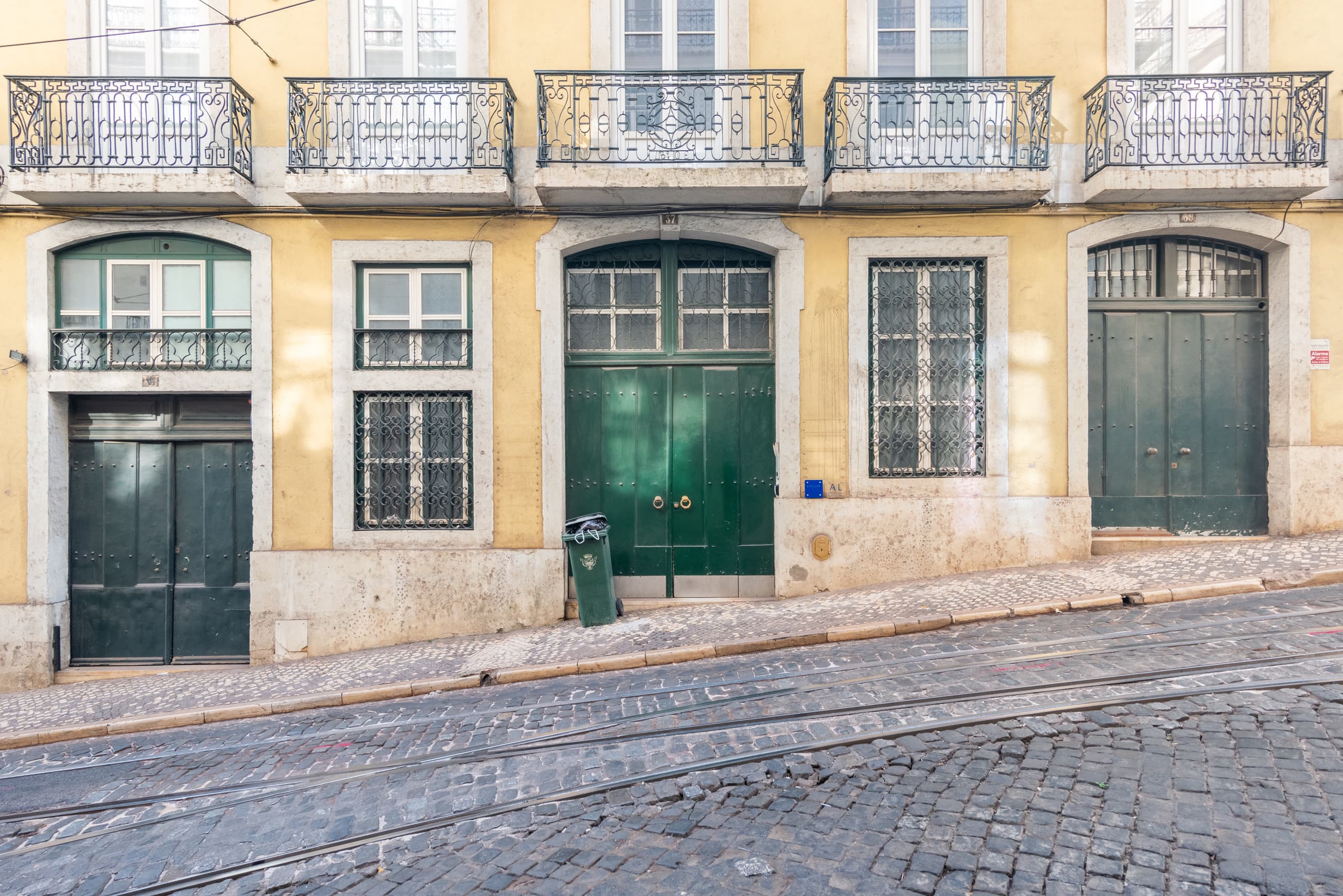 Elegant Chiado Rooftop Tagus View 3BR AC 31