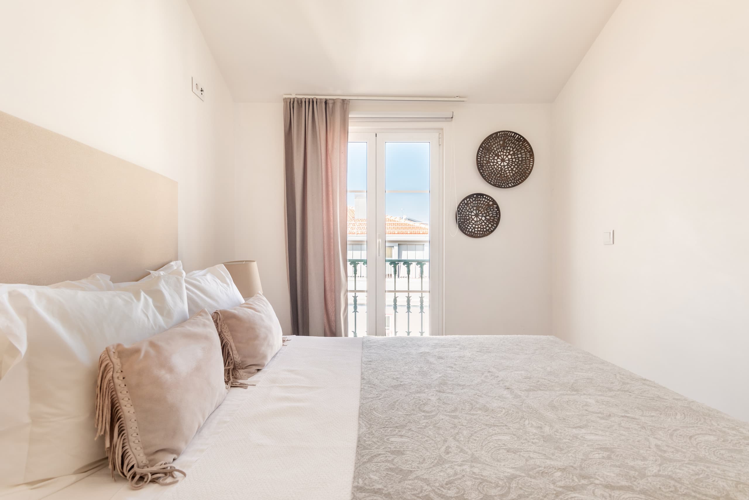 Elegant Chiado Rooftop Tagus View 3BR AC 33