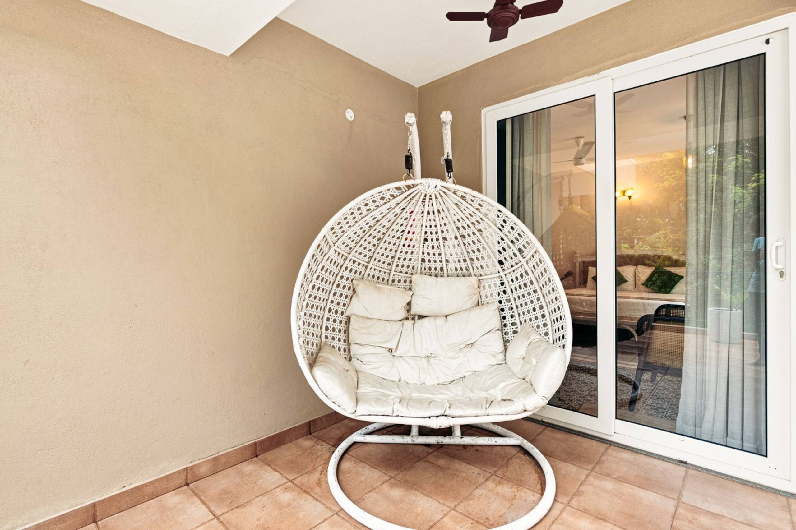 The Greendoor Villa - Varca, Pvt pool, near beach 8