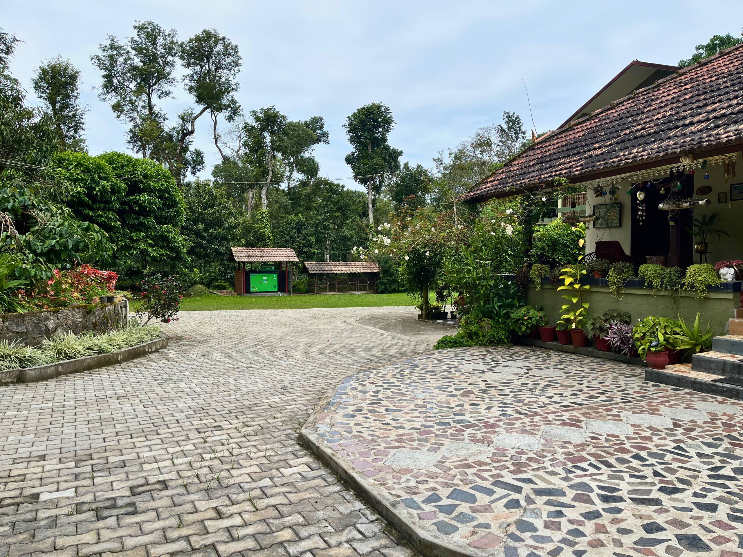 Coffee Estate Stay | Felice Stays 29