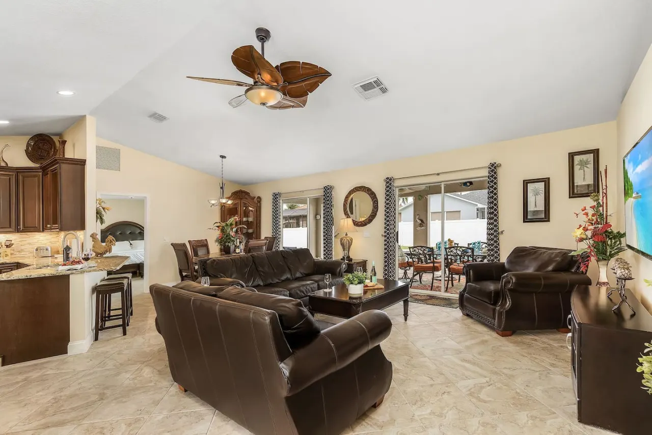 Paradise Found! Relaxing Pool home in Cape Coral 10