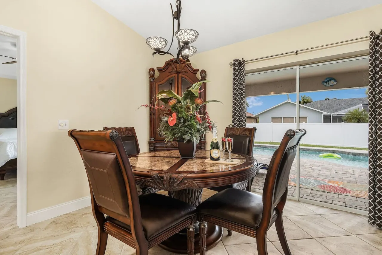 Paradise Found! Relaxing Pool home in Cape Coral 15