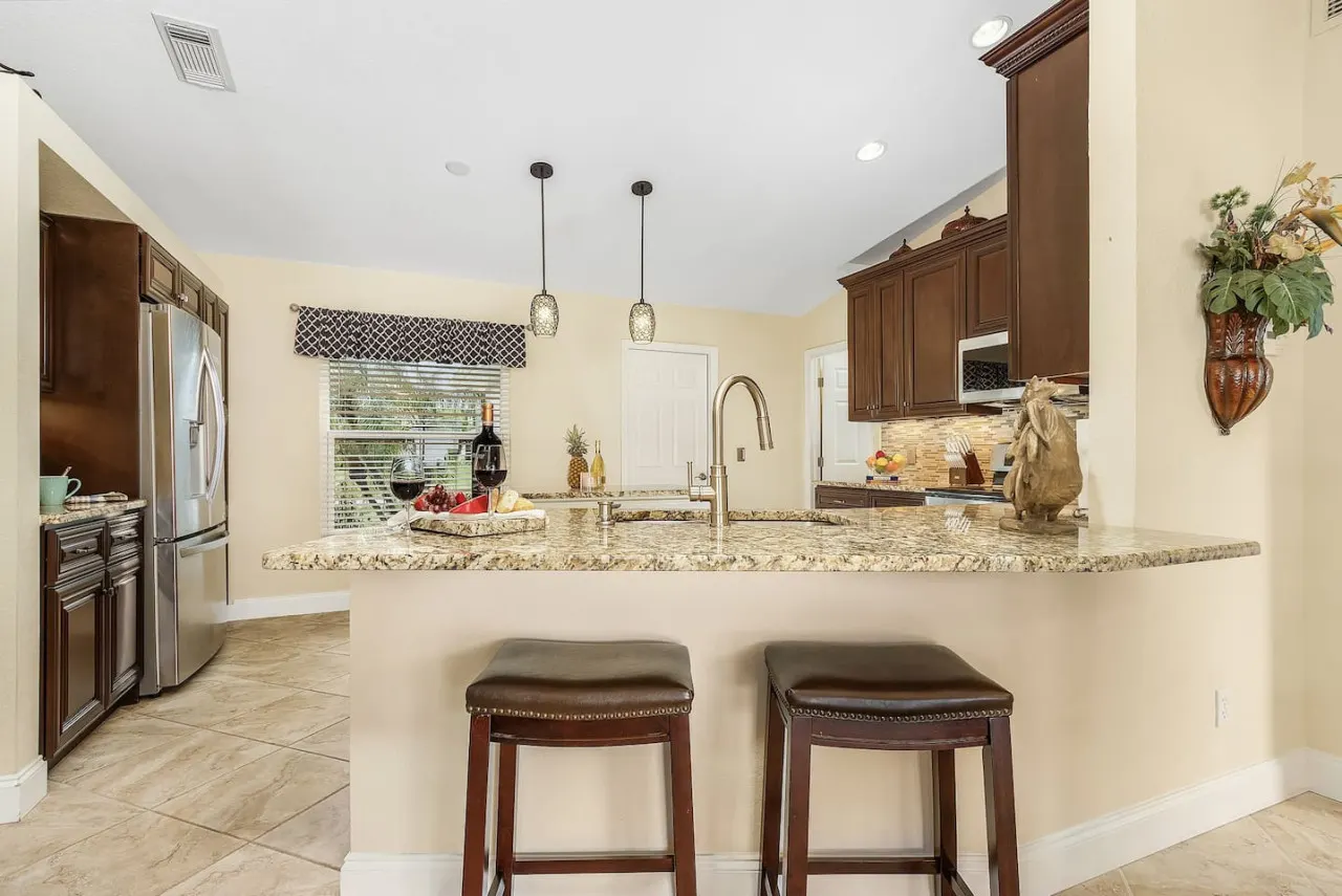 Paradise Found! Relaxing Pool home in Cape Coral 16