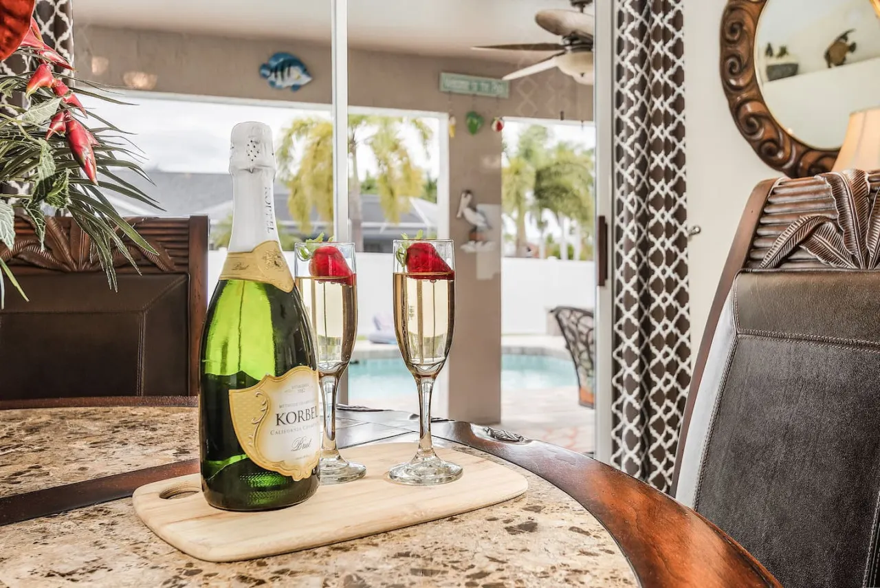 Paradise Found! Relaxing Pool home in Cape Coral 8