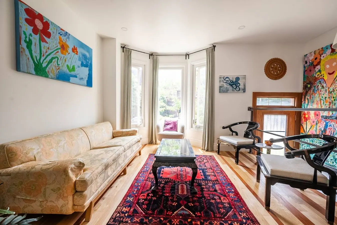 Charming 3BR Home King West Sleeps 6 1