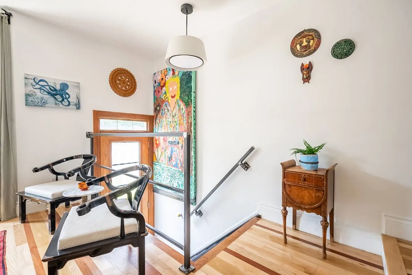 Charming 3BR Home King West Sleeps 6 10