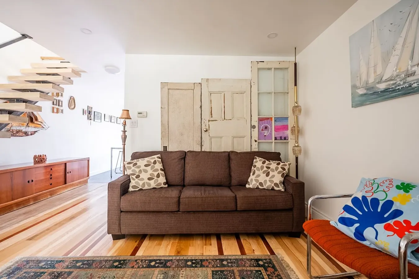 Charming 3BR Home King West Sleeps 6 12