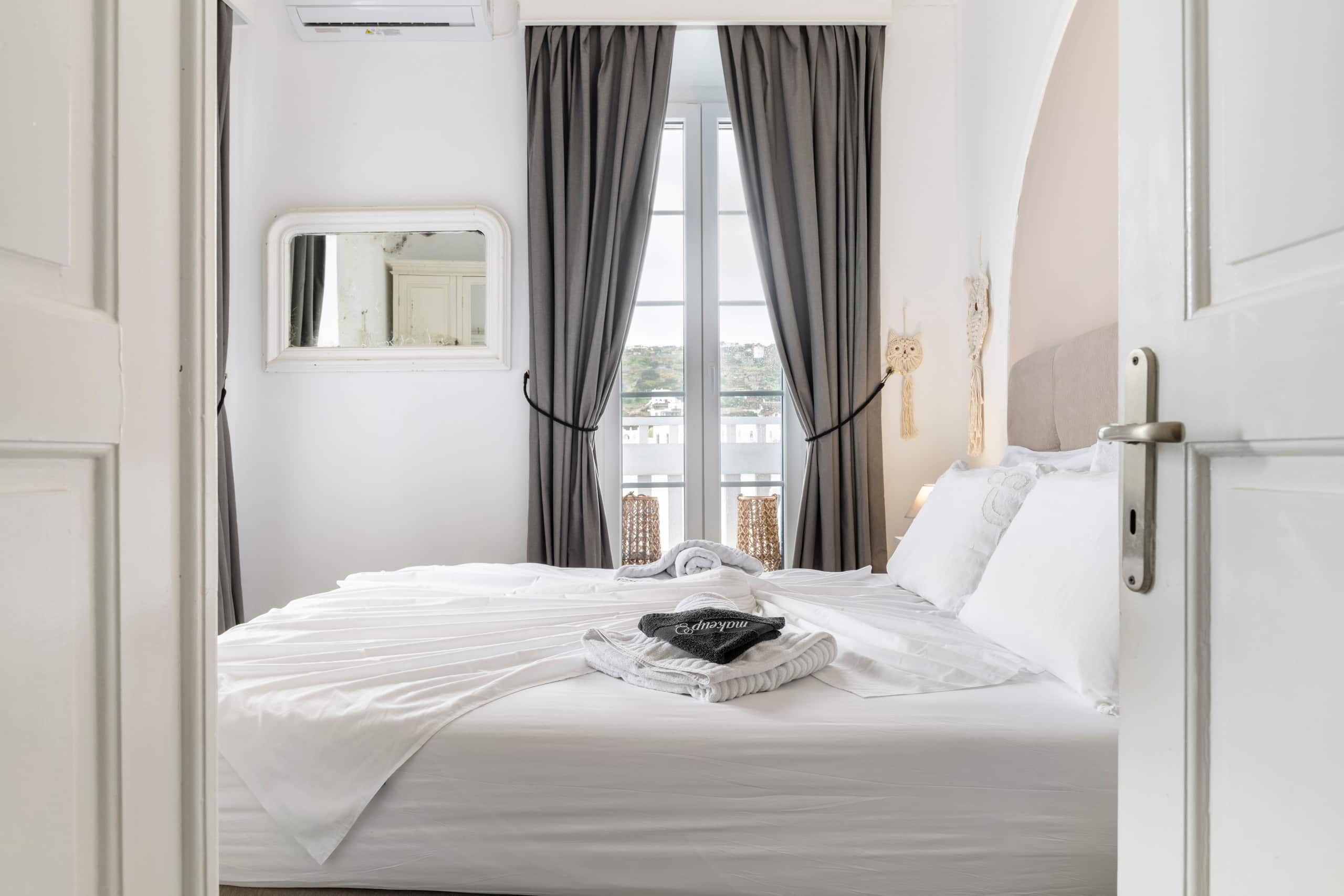 Elpis Mykonos II Seaview+Stunning Balcony/OldPort 12