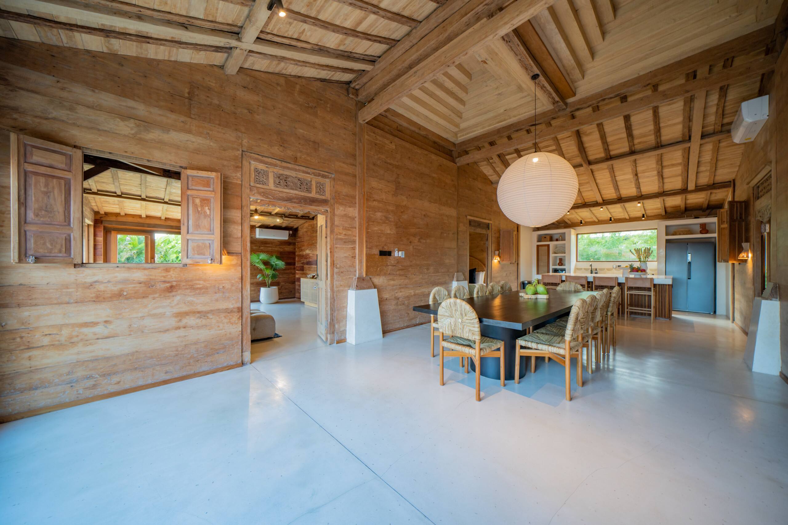 7BR Staffed Villa Canggu • Sleeps 14 • Breakfast 17