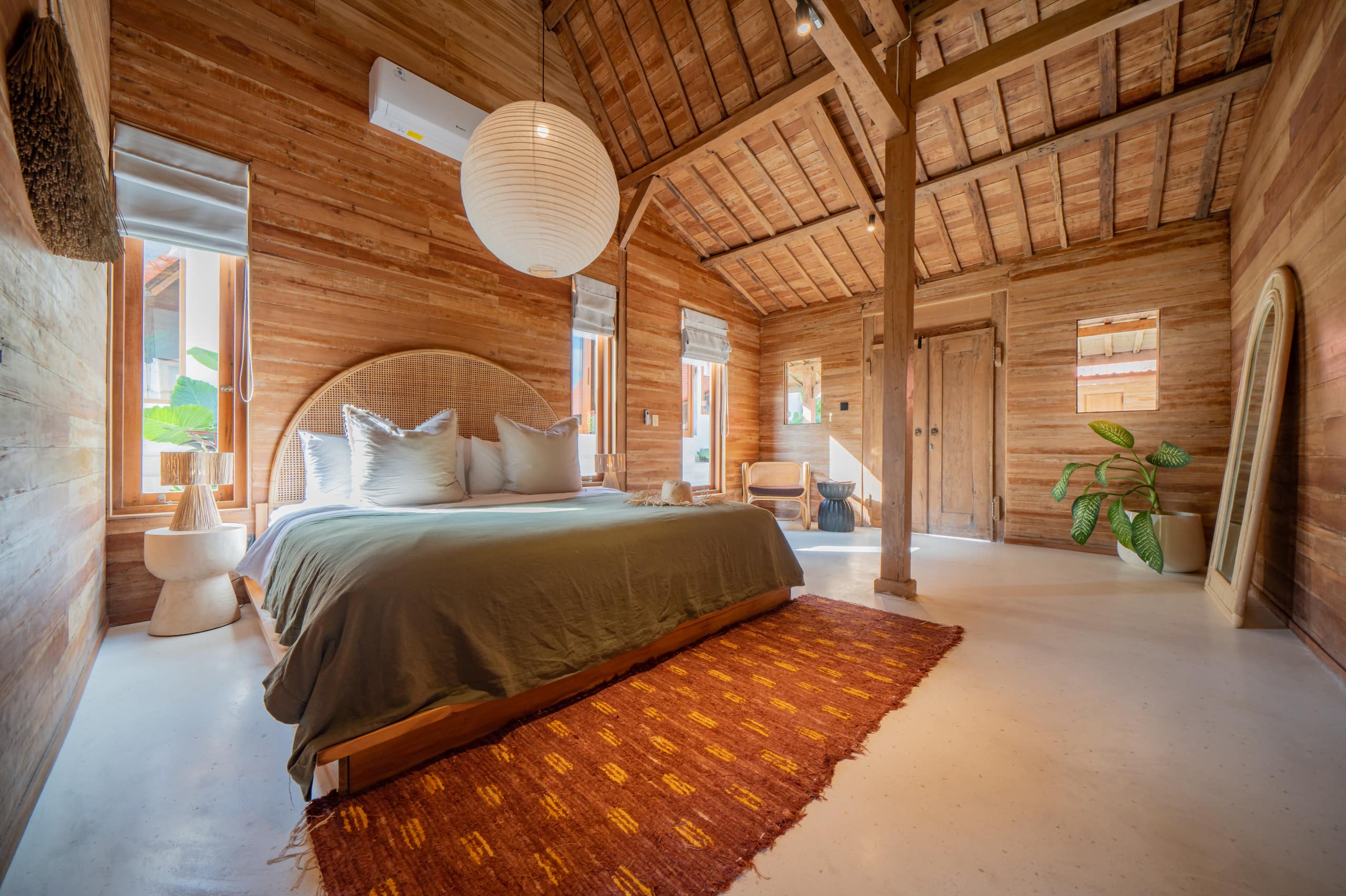 7BR Staffed Villa Canggu • Sleeps 14 • Breakfast 36