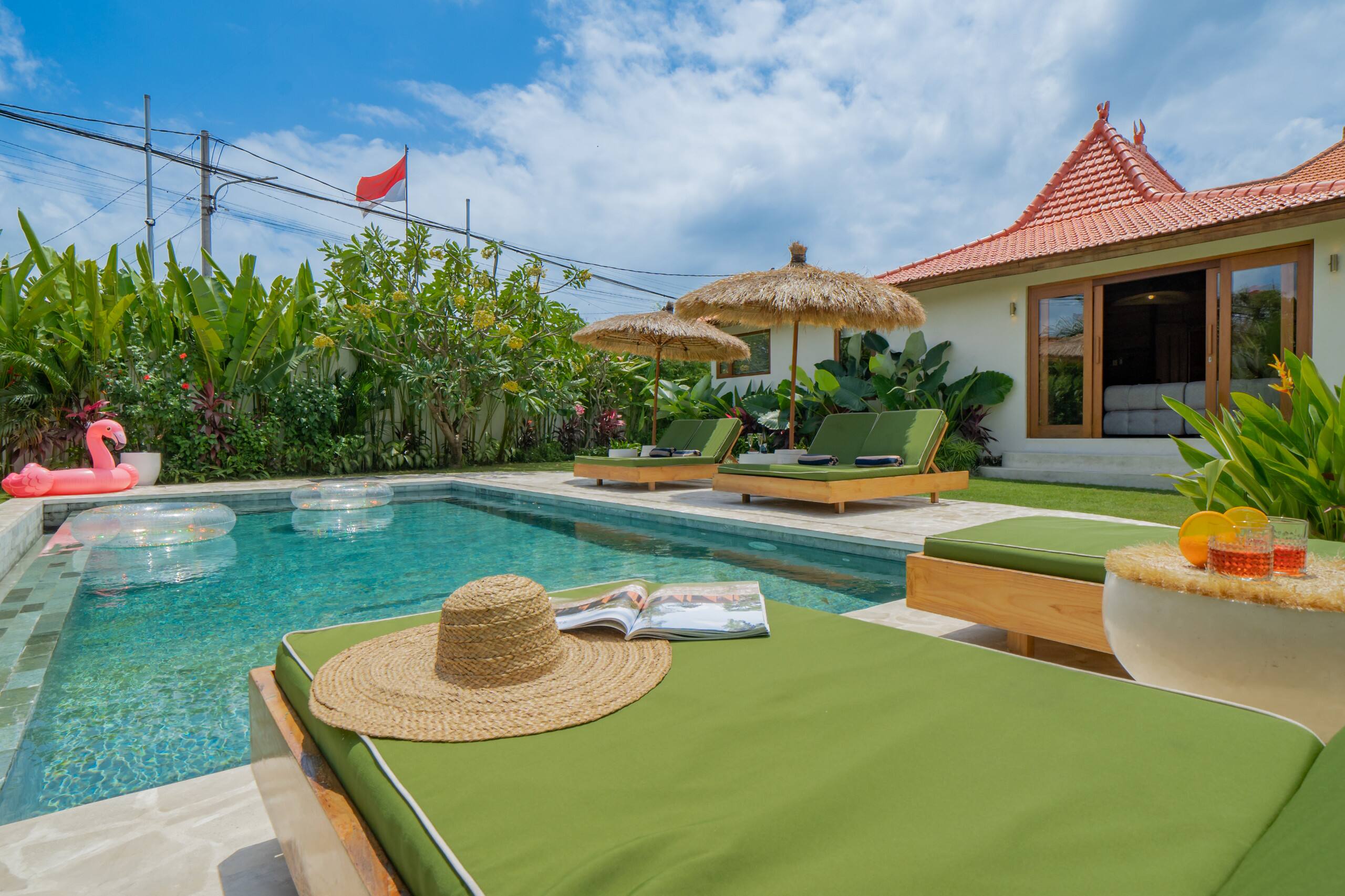 7BR Staffed Villa Canggu • Sleeps 14 • Breakfast 7