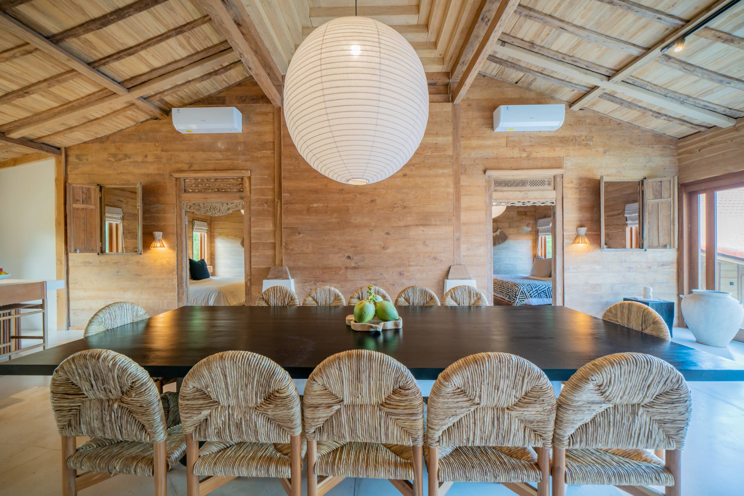 7BR Staffed Villa Canggu • Sleeps 14 • Breakfast 8