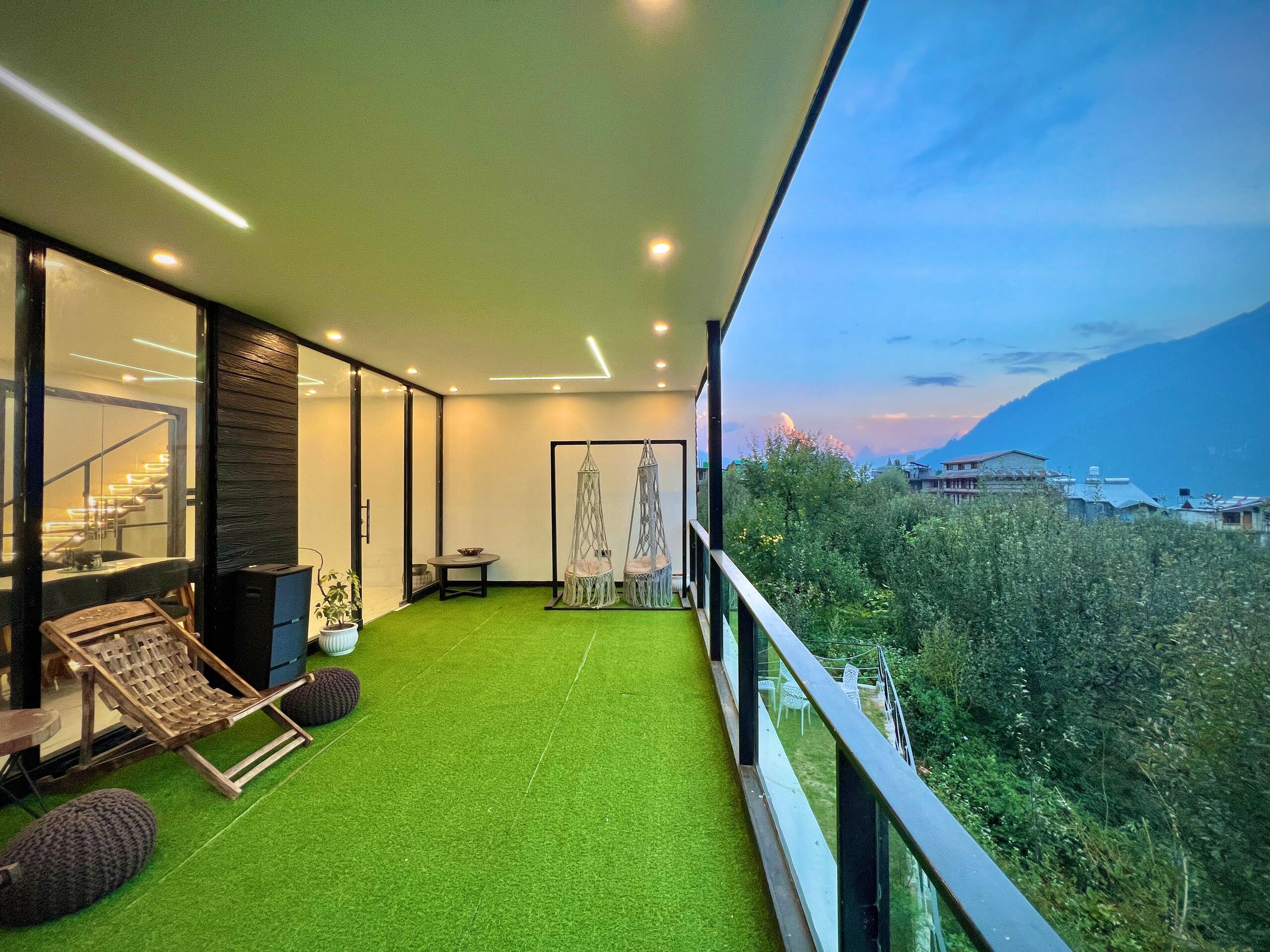 5 Room Jacuzzi glass house Manali — photo 5