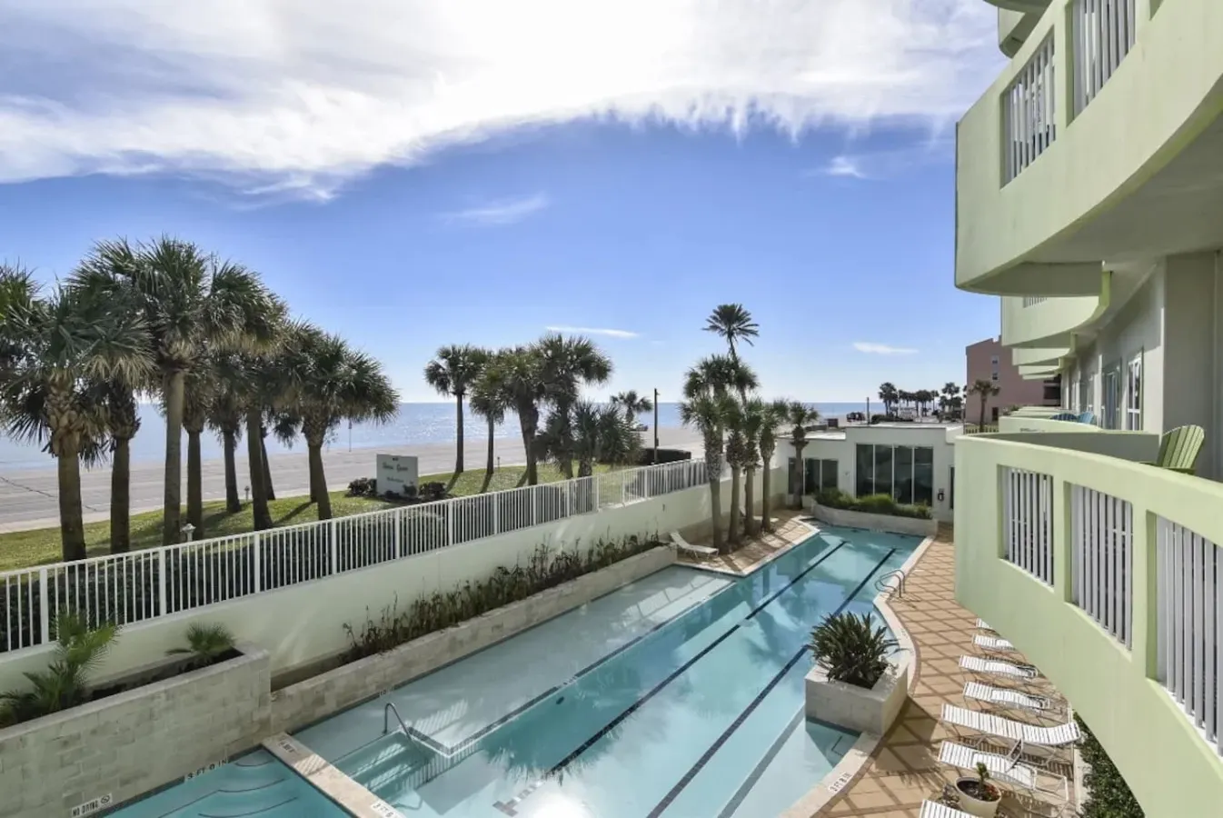 Pelicondo | Ocean View | Pool