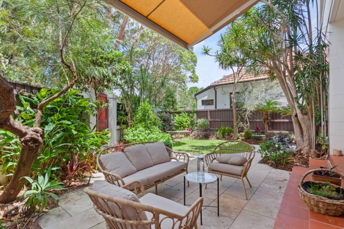 Peaceful Two Level Home Between Coogee & Randwick 6