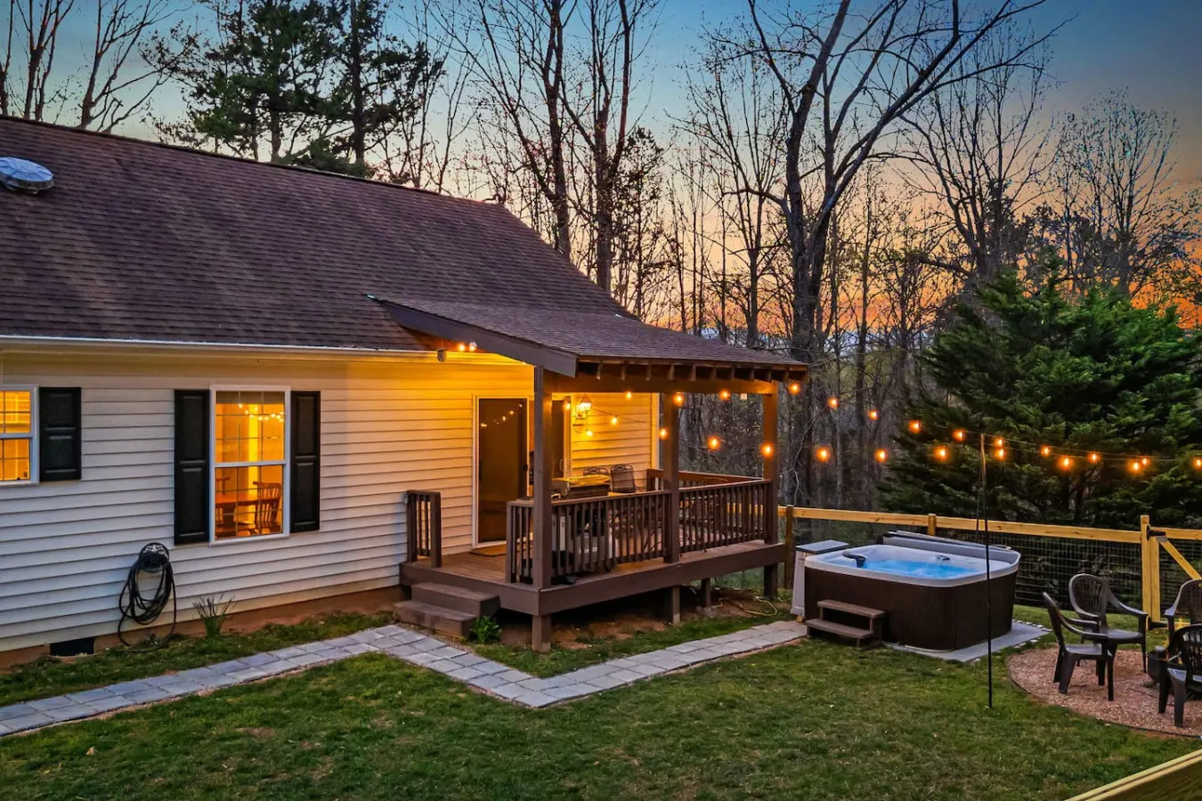 15 Min to DT AVL Hot Tub, Fire Pit & Fenced Yard 12