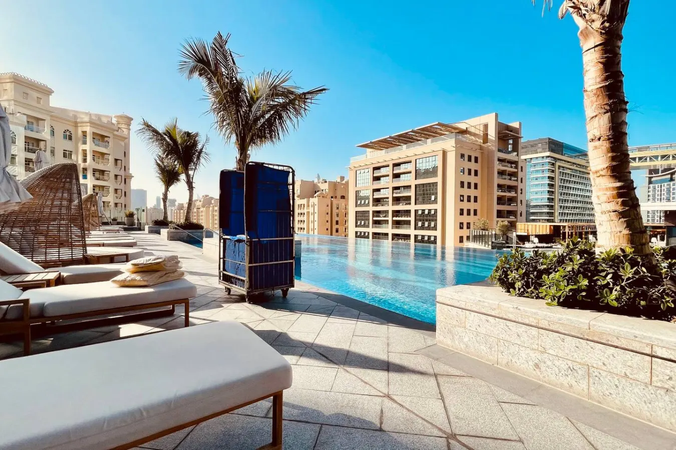 LUX Iconic Views at The Palm Tower Suite 5 13