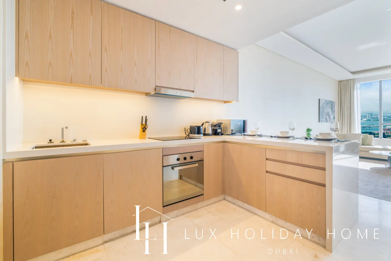 LUX Iconic Views at The Palm Tower Suite 5 6
