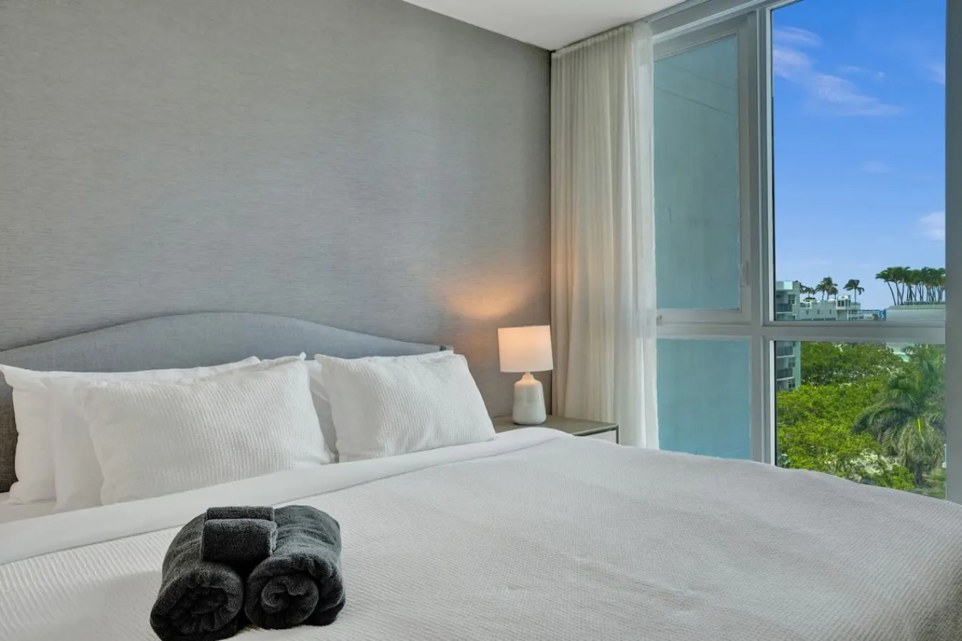 Monthly - Exclusive 616 Condo 17