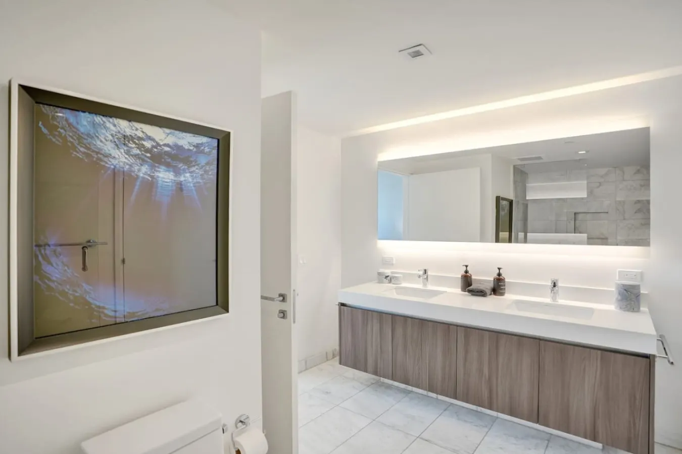 Monthly - Exclusive 616 Condo 20